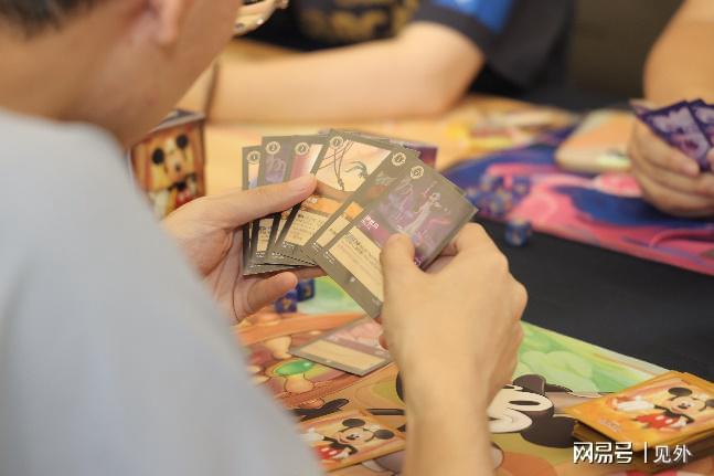 burger携手迪士尼进入TCG领域PP电子推荐德国百年品牌Ravens(图4)